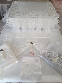 Fransız Dantelli Seccade Takımı-Ekru