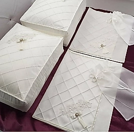 Nervürlü Güpürlü Bohça Set Ekru